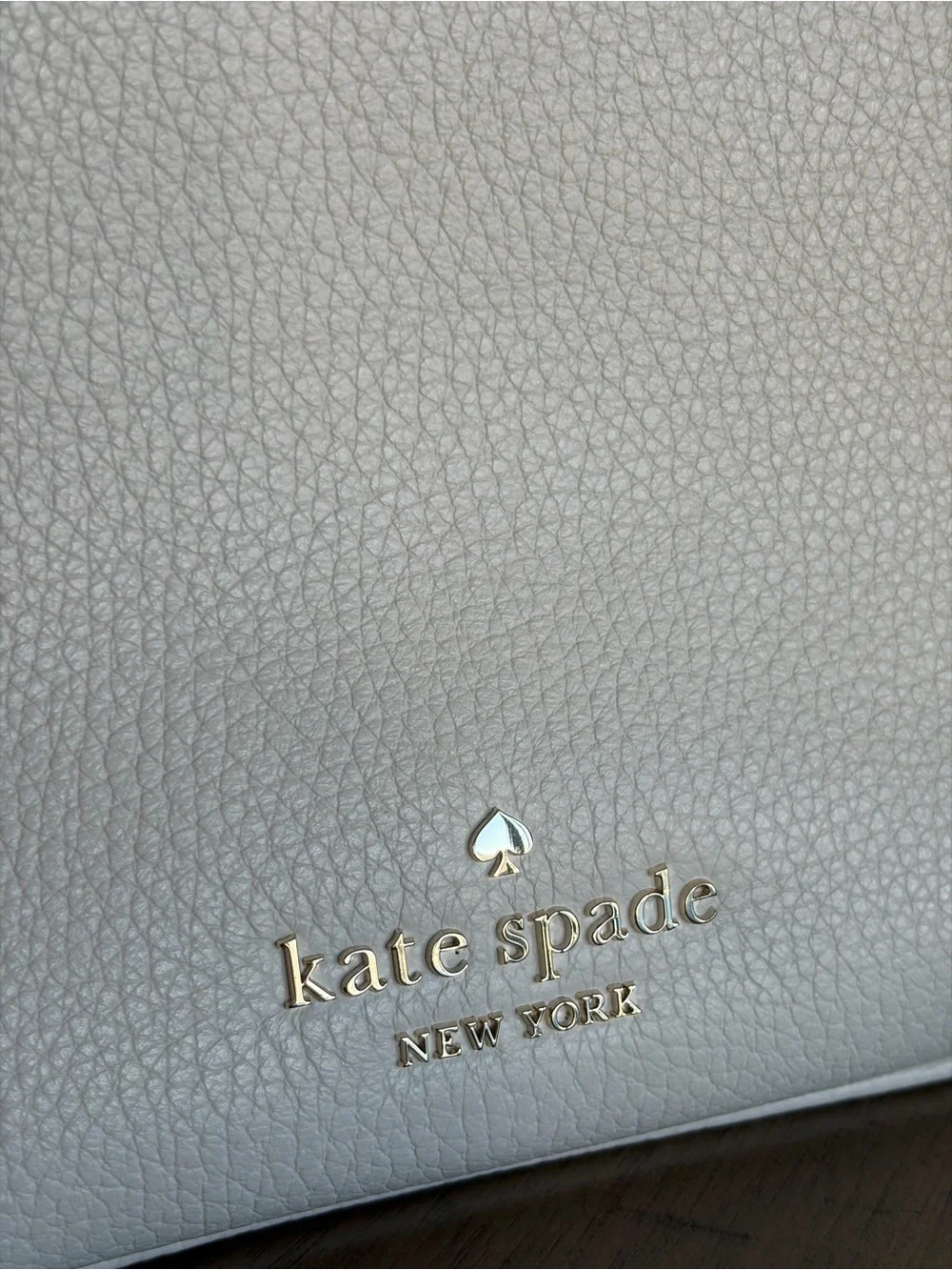Kate Spade Ivory White Pebbled Leather Crossbody with Tan Striped Strap Like New